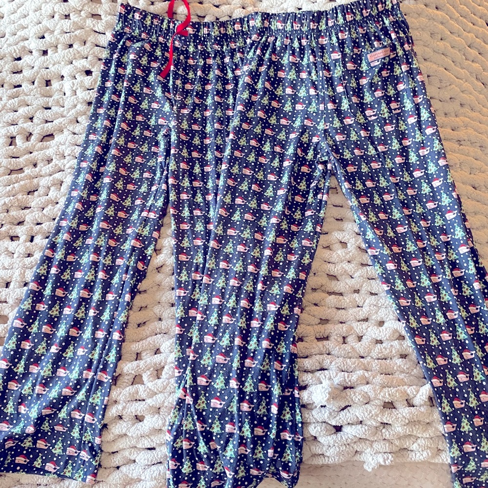 Boys extra soft, vineyard vines pajama bottoms. Christmas theme.